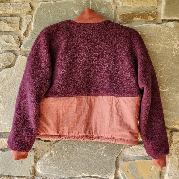 NWT Fabletics Mallory Pullover Fleece- Size Small - Picture 6 of 6